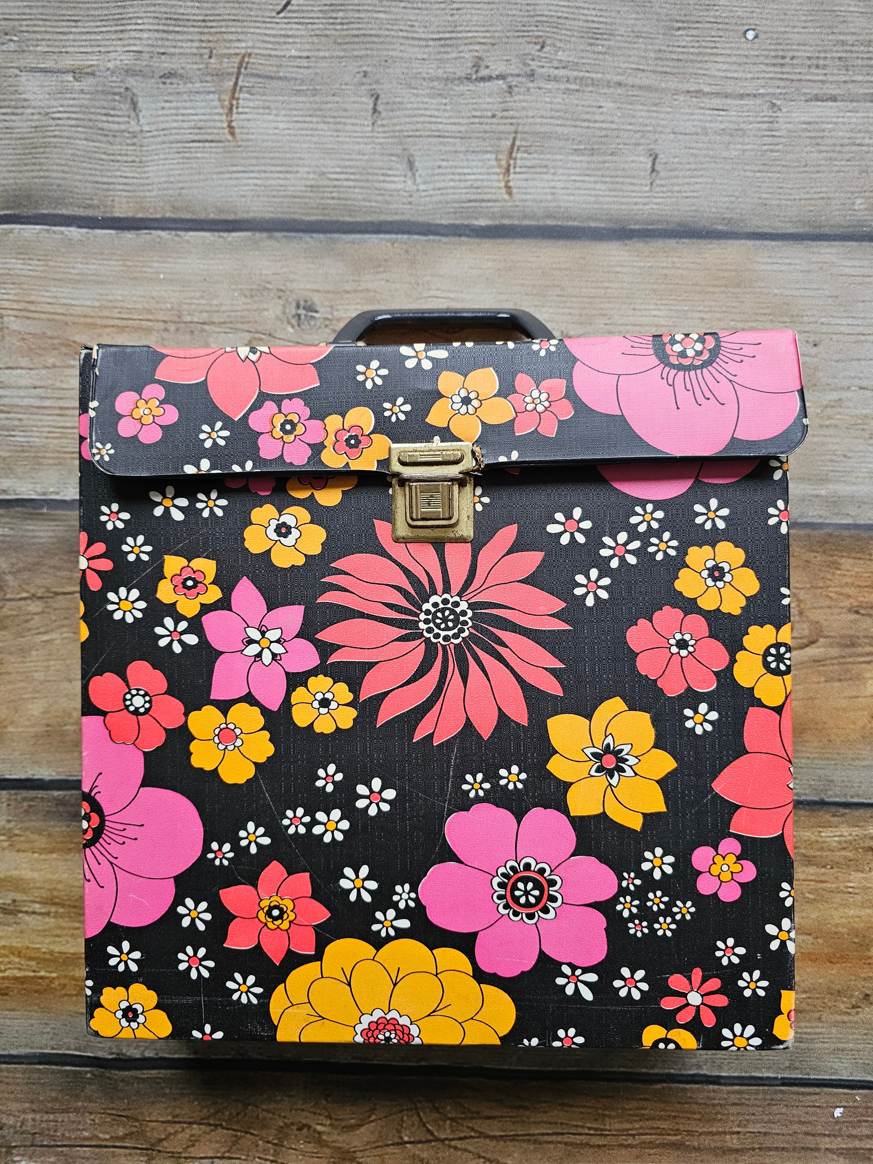 Vintage platenkoffer met roze en oranje bloemen