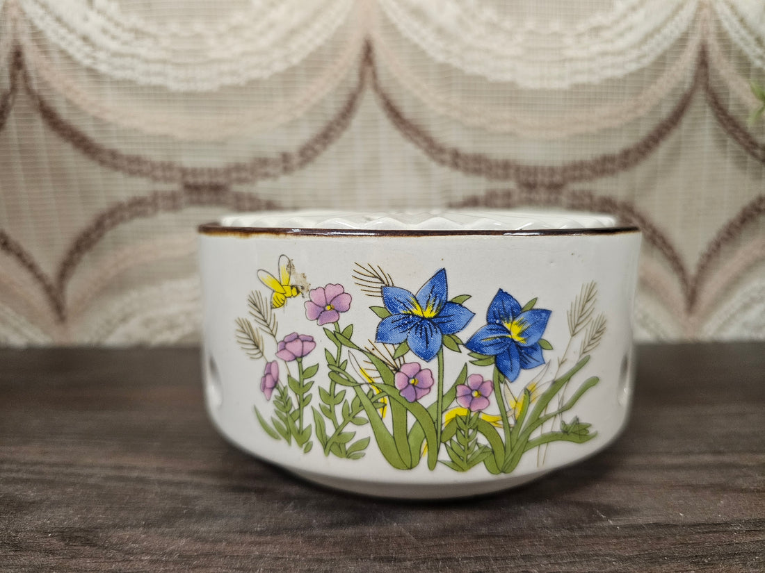 Vintage Wildflower rechaud met blauwe bloemendecor en waxinelichthouder