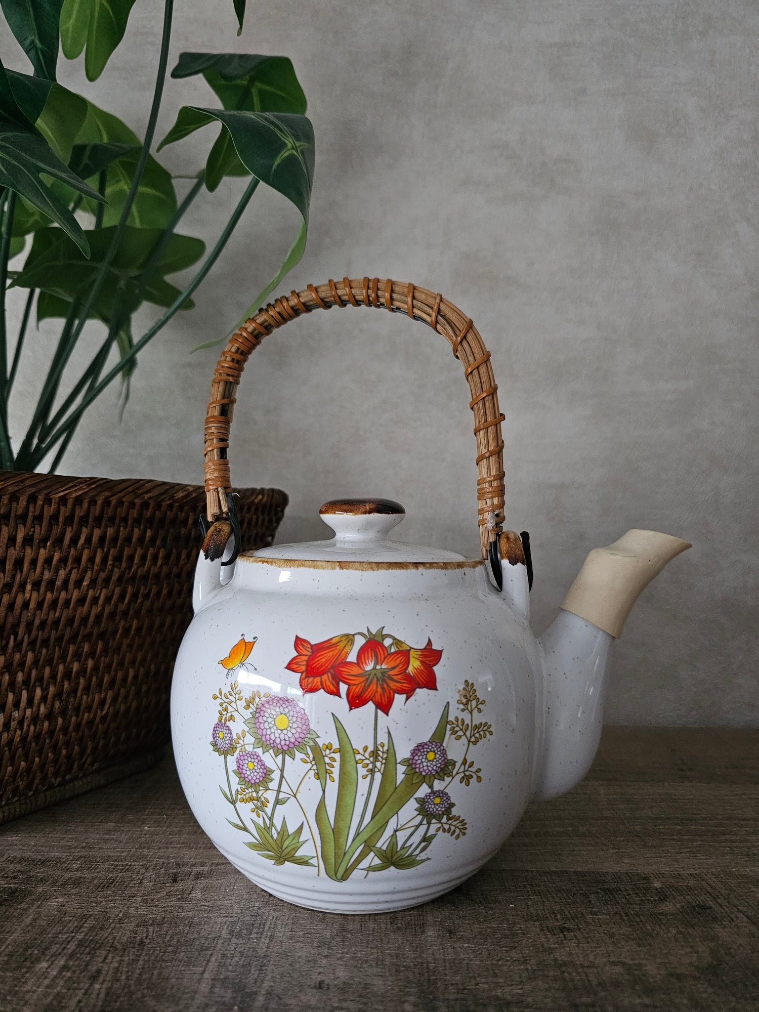 Vintage Wildflower theepot rode bloemen