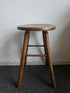 Vintage bruine houten kruk met ronde zitting, 49 cm hoog