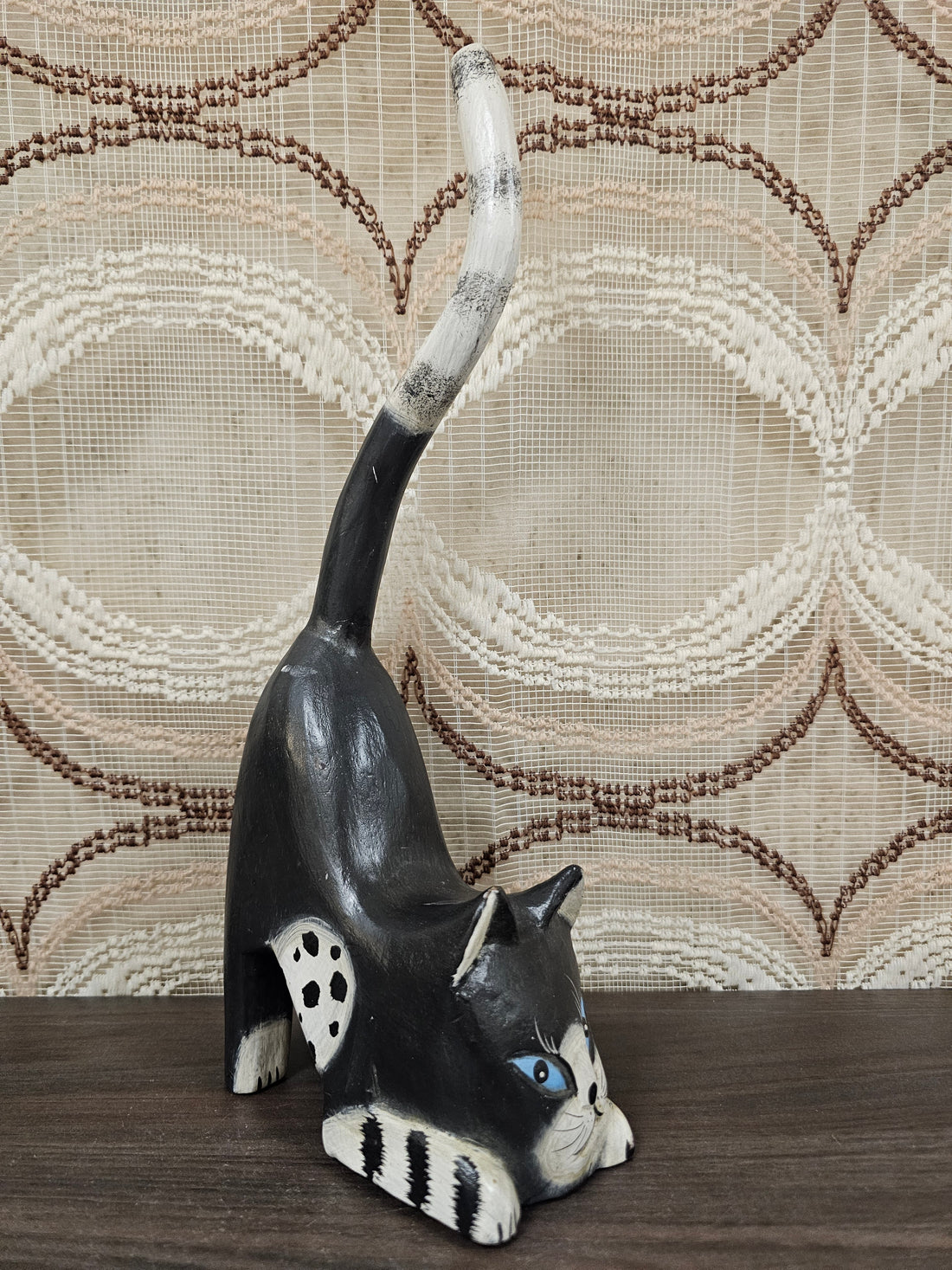 Handgesneden houten kattenbeeld zwart – 32,5 cm