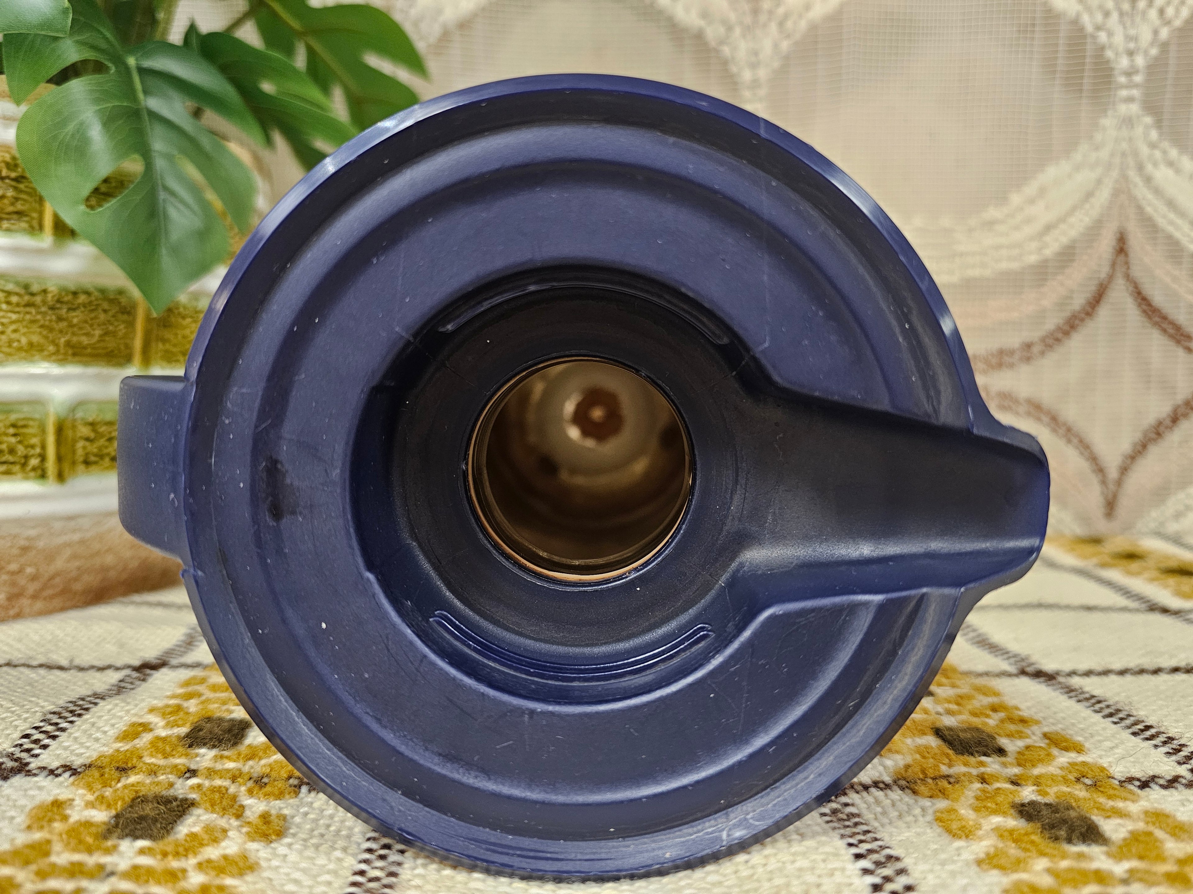 Tupperware thermoskan vintage – donkerblauw met wit