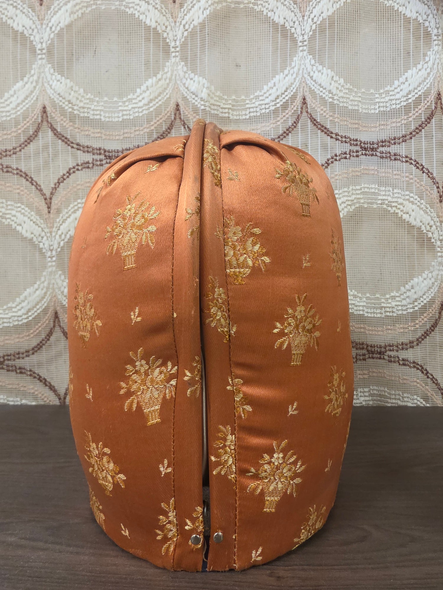 Vintage theebeurs met knip oranje goud