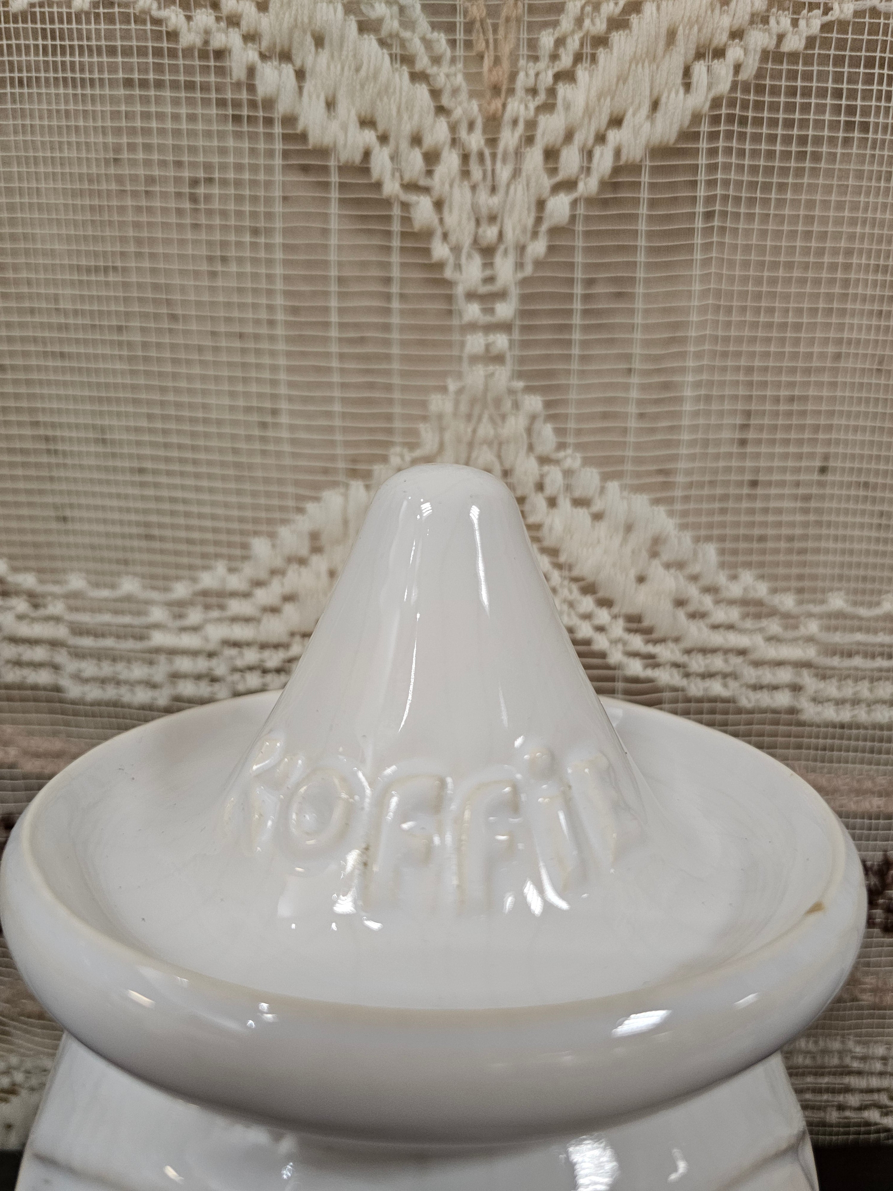 Vintage keramiek koffiepot met gezicht wit