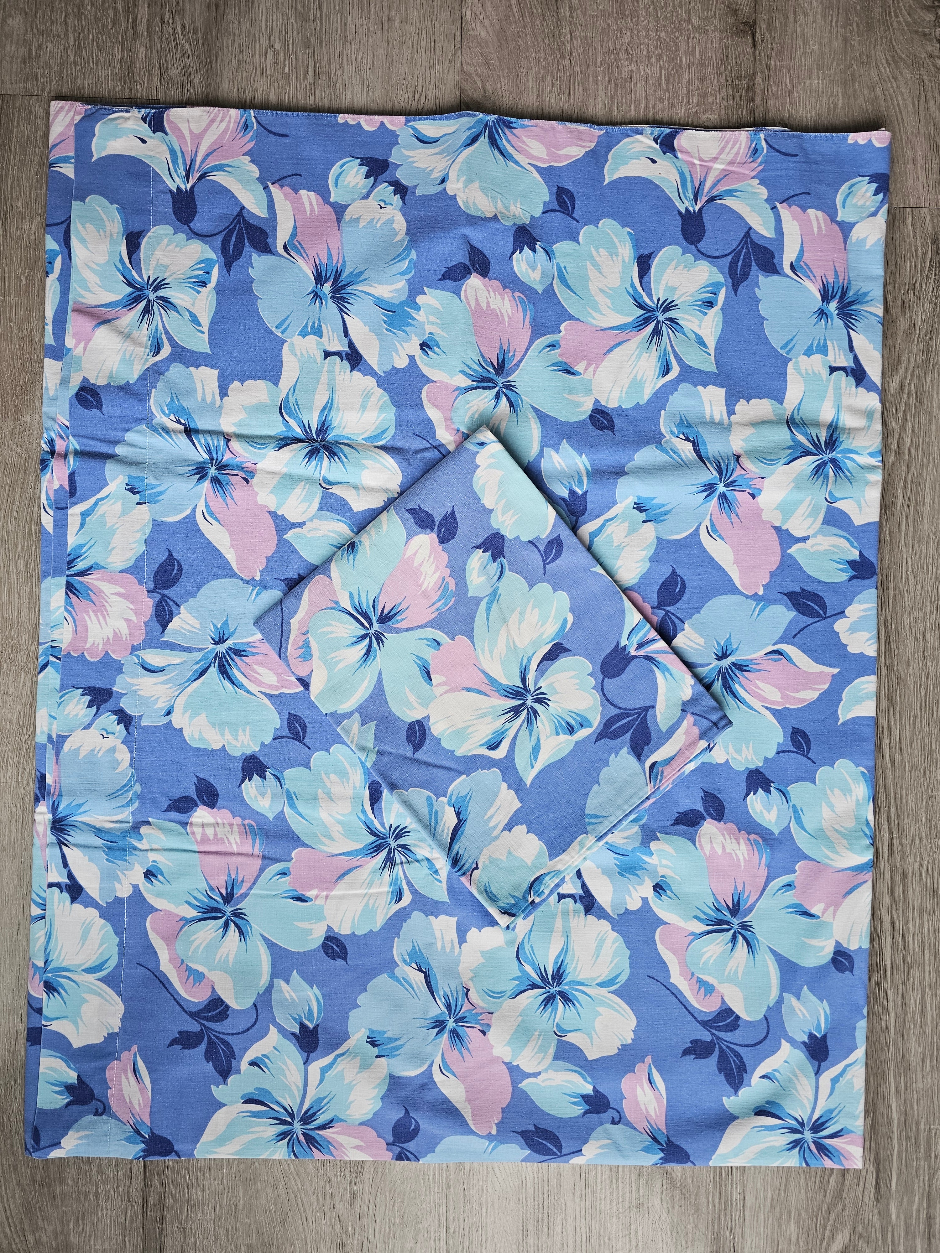 Vintage laken met bloemenprint blauw-paars 240x156 cm + sloop