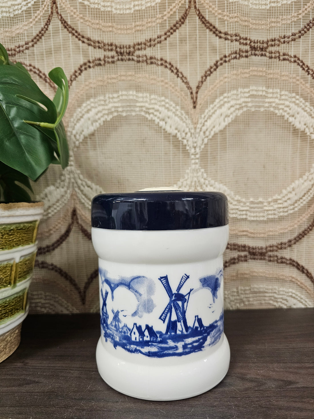 Vintage glazen voorraadpot met molen – blauw wit