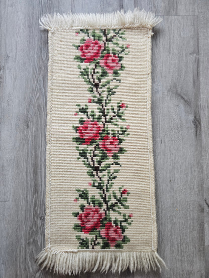 Smyrna handgeknoopt vintage kleed crème met rozen 86 x 35 cm