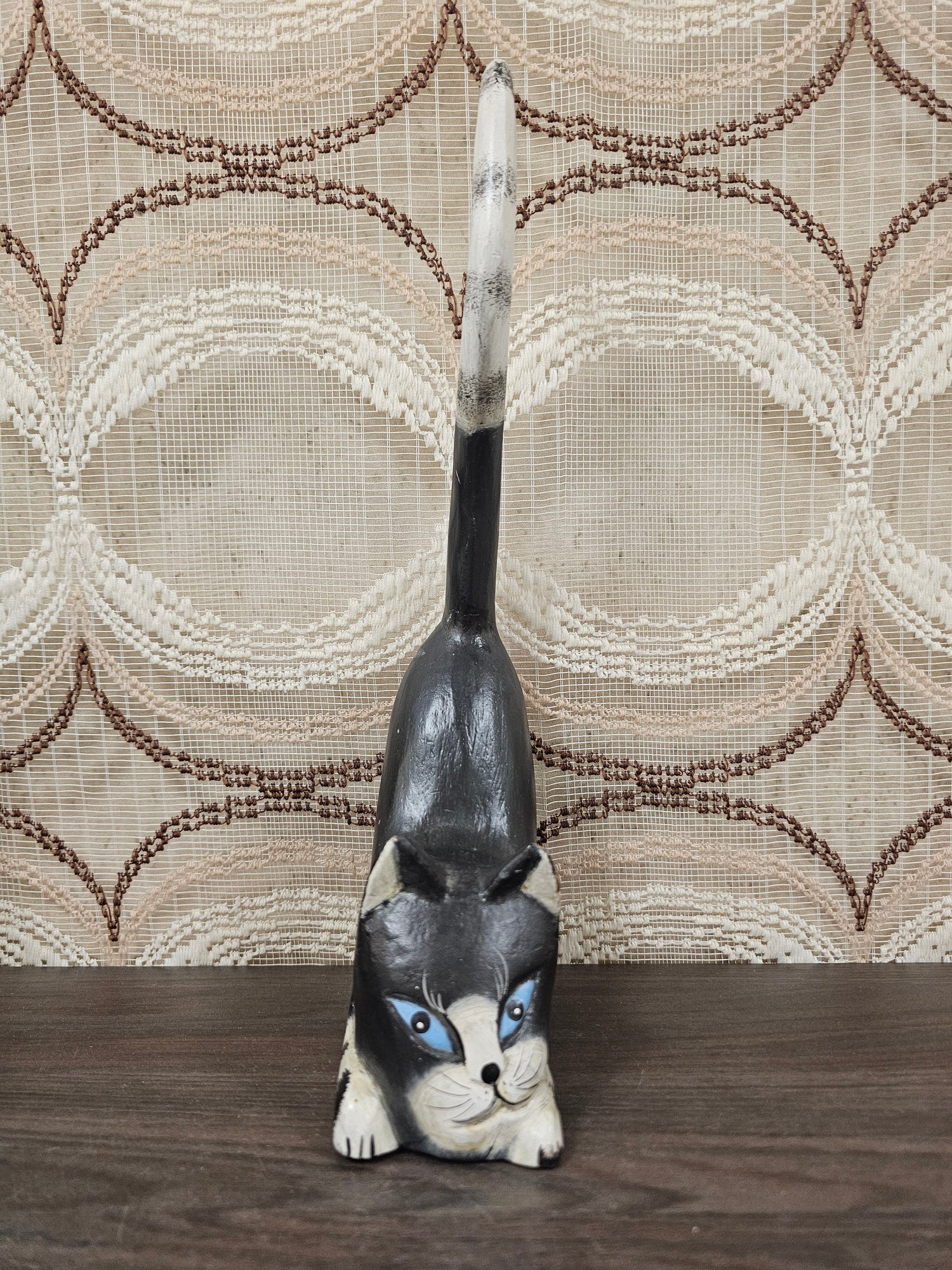 Handgesneden houten kattenbeeld zwart – 32,5 cm