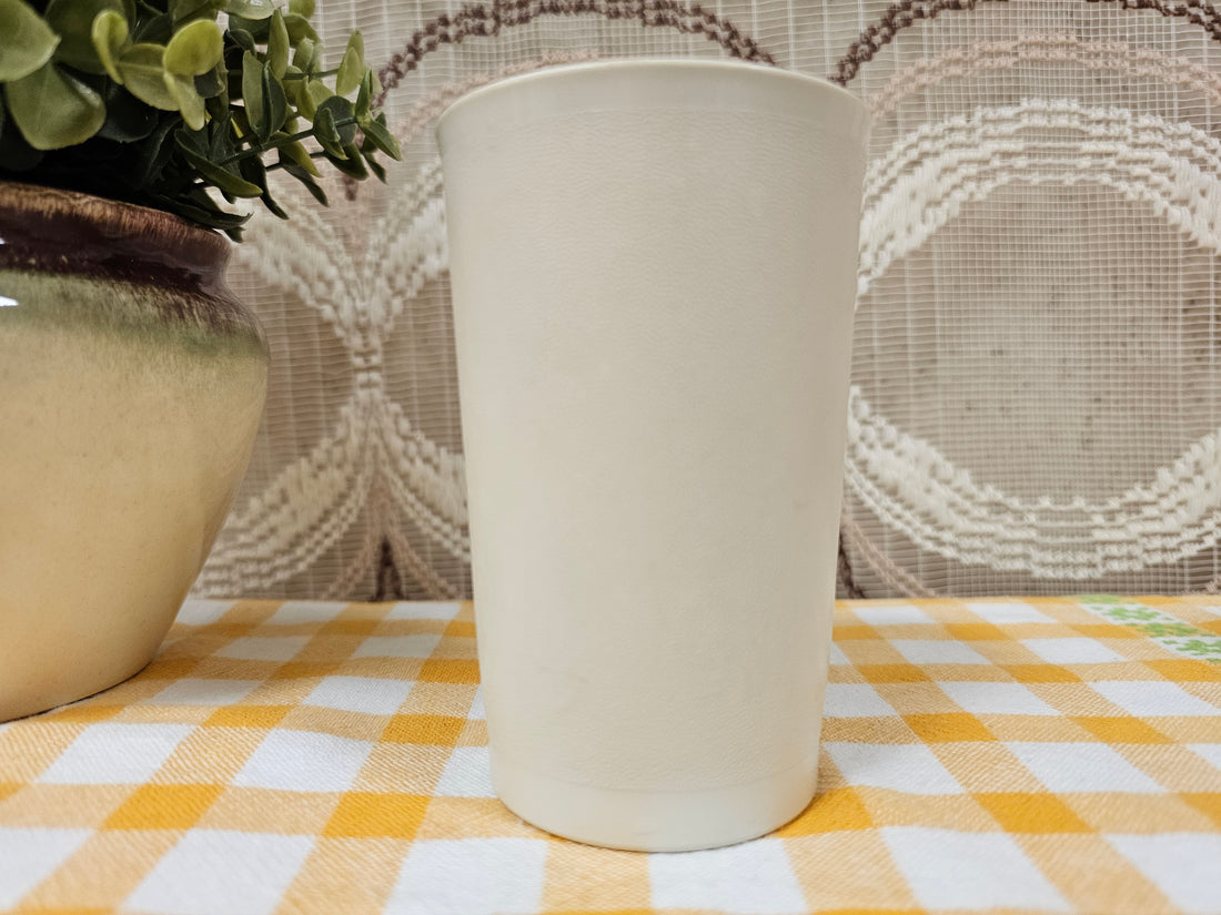 Tupperware beker creme