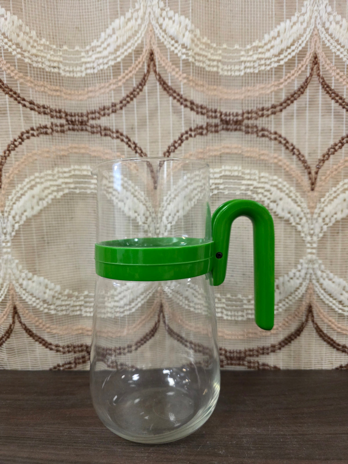 Vintage glazen kan groen handvat