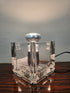 Vintage glazen Ice Cube kubuslamp met zilverkleurige reflectorlamp, brandend